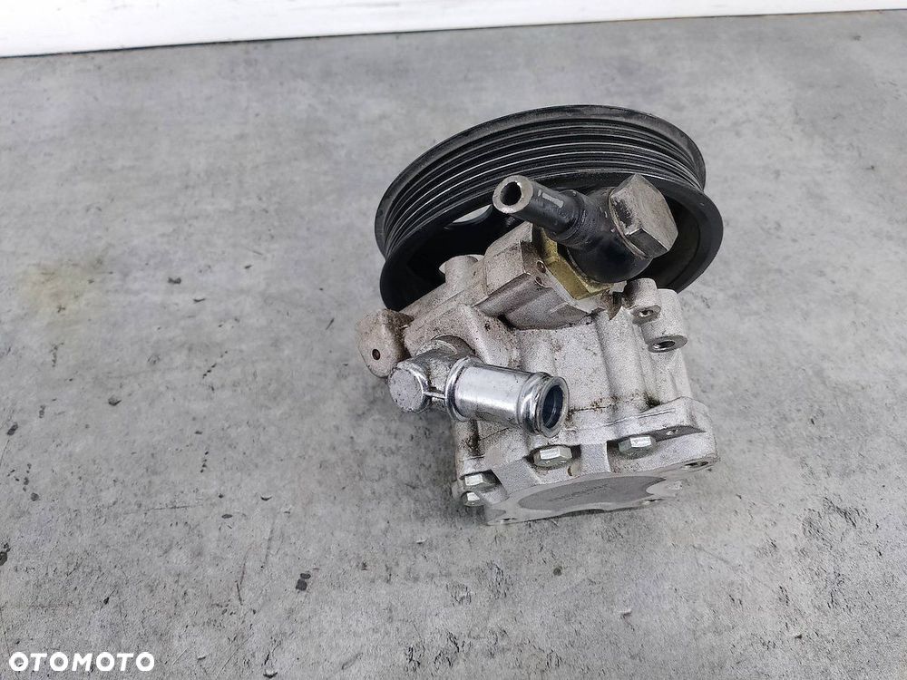 POMPA WSPOMAGANIA AUDI A4 B6 MGP-2010 2.0 20V - 4