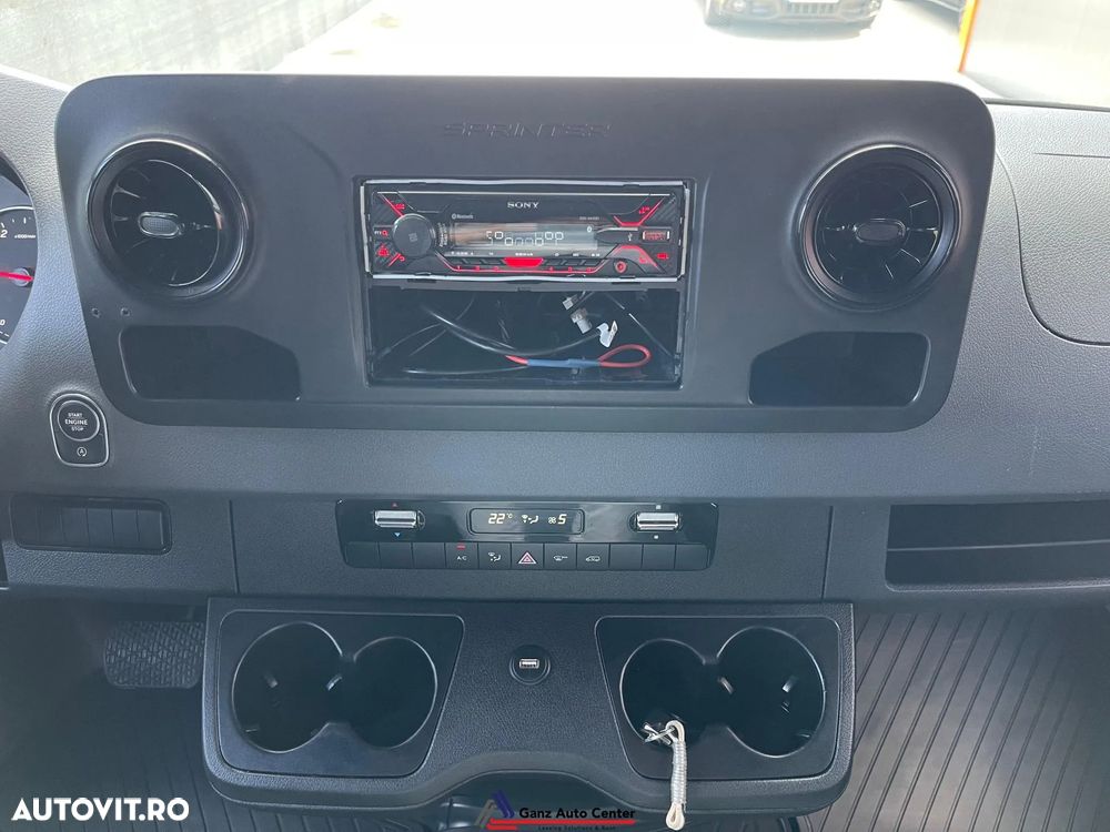 Mercedes-Benz Sprinter - 17