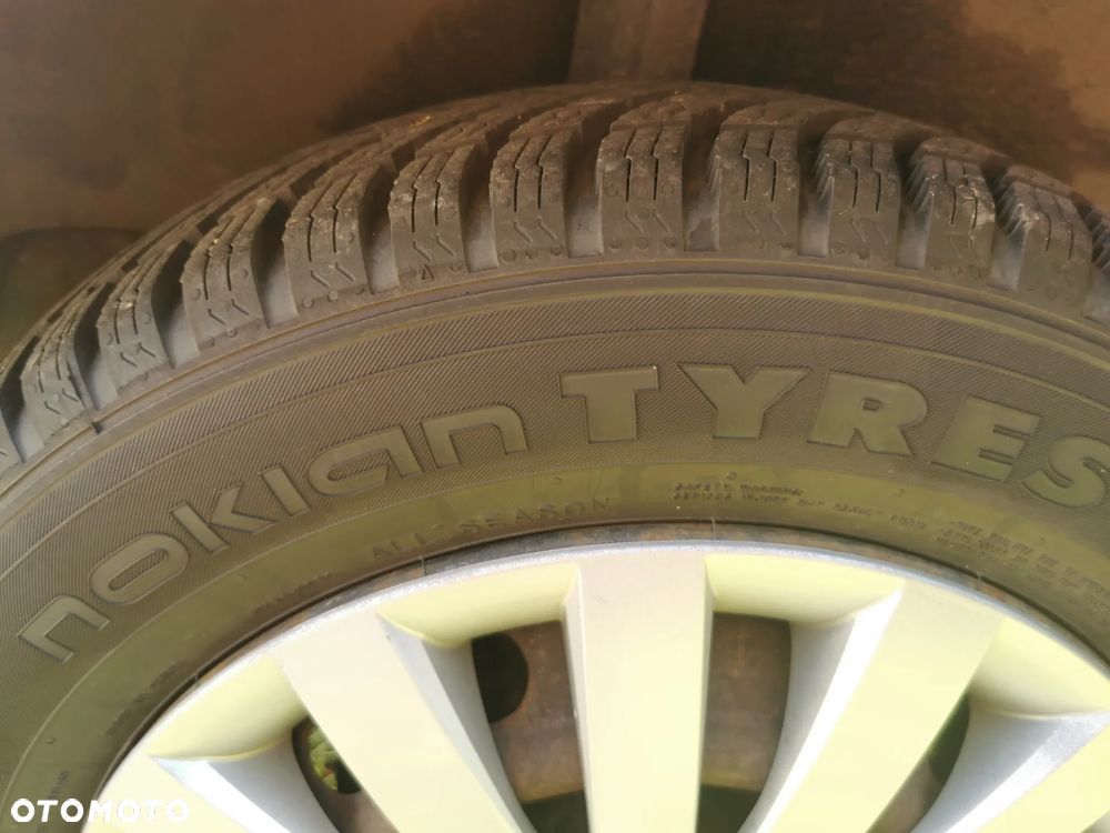 Toyota Yaris - 19