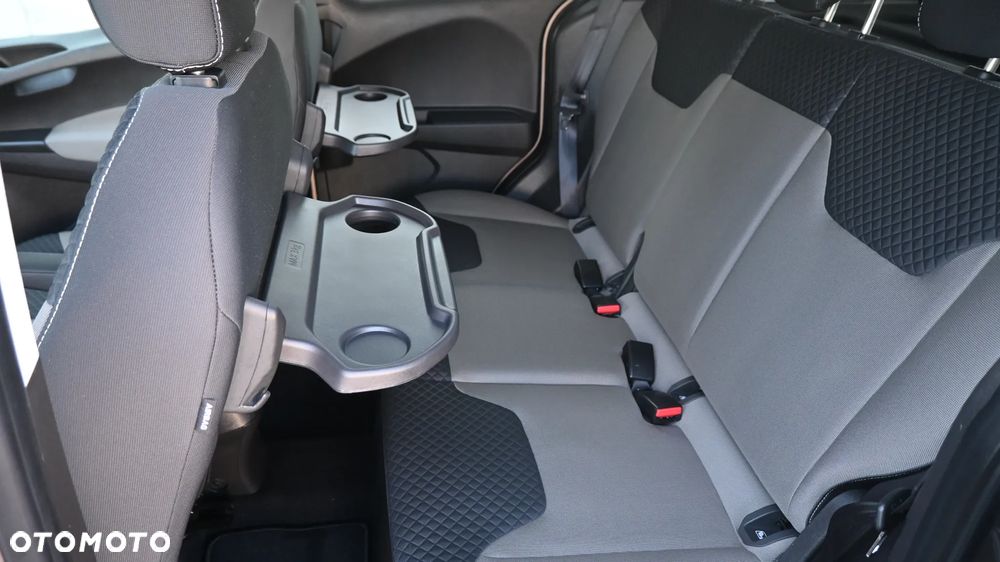 Ford Tourneo Courier 1.0 EcoBoost Titanium - 25