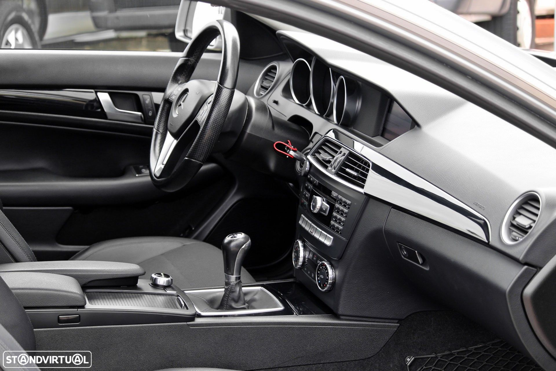 Mercedes-Benz C 180 CGi BE - 16