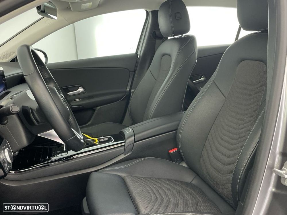 Mercedes-Benz A 200 Standard - 18