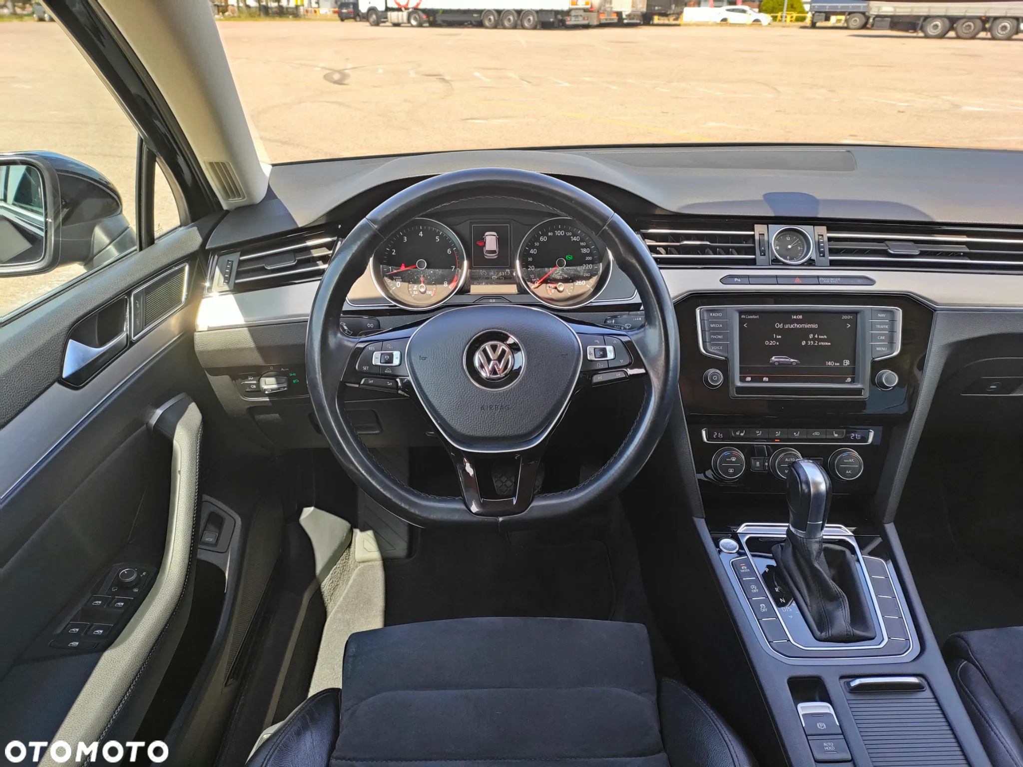 Volkswagen Passat Variant 2.0 TSI (BlueMotion Technology) DSG Highline - 16