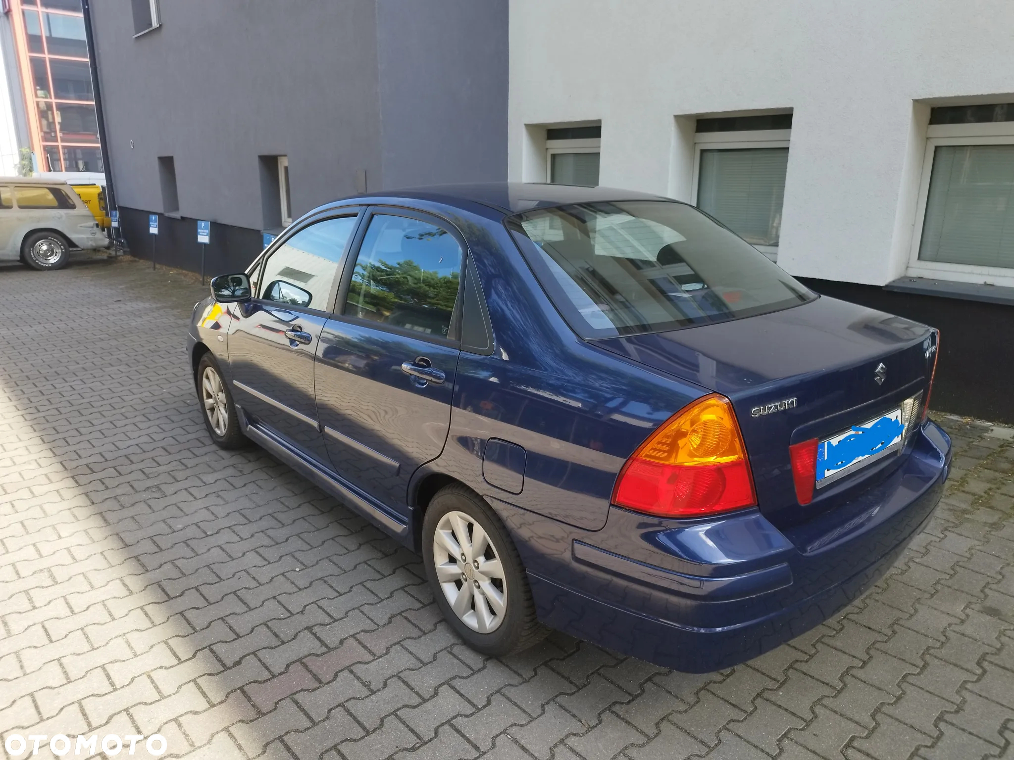 Suzuki Liana 1.6 - 16