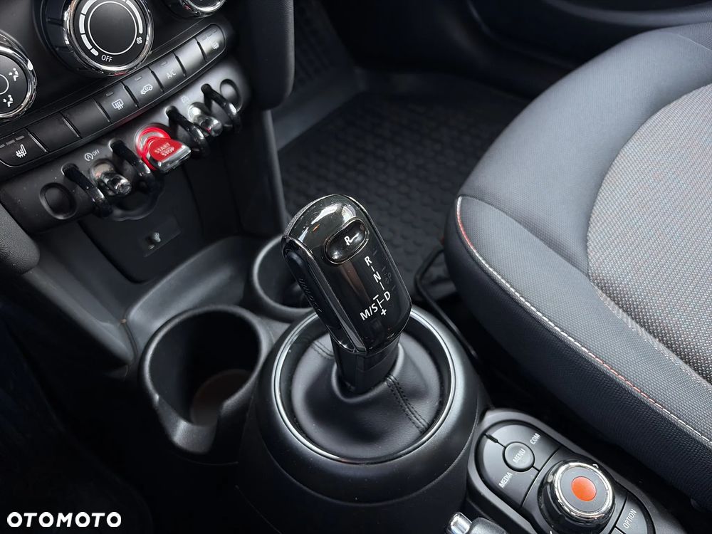 MINI ONE Classic Trim - 20