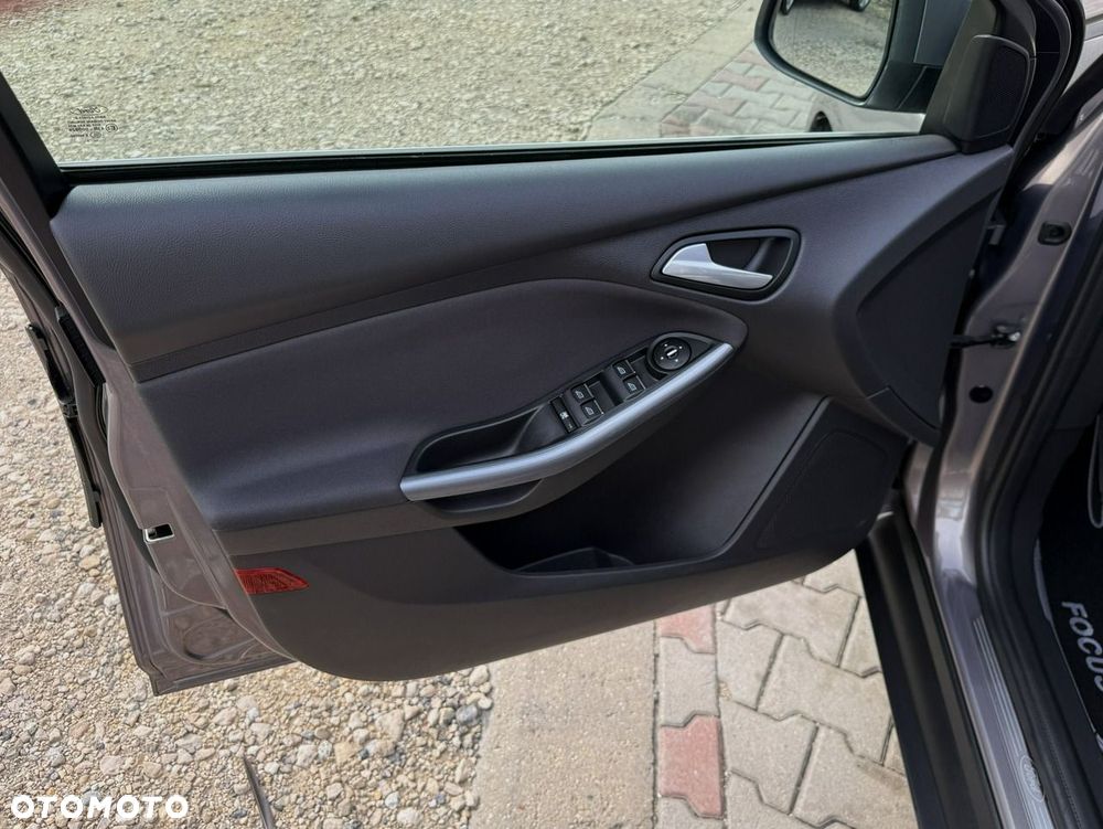 Ford Focus 1.0 EcoBoost STart-Stopp-System TITANIUM - 15