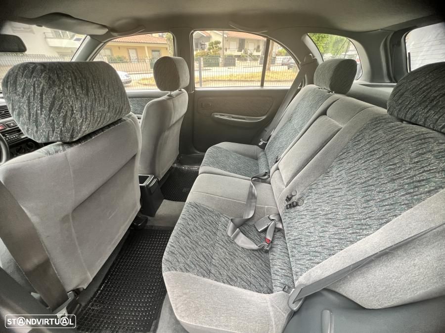 Nissan Almera - 12
