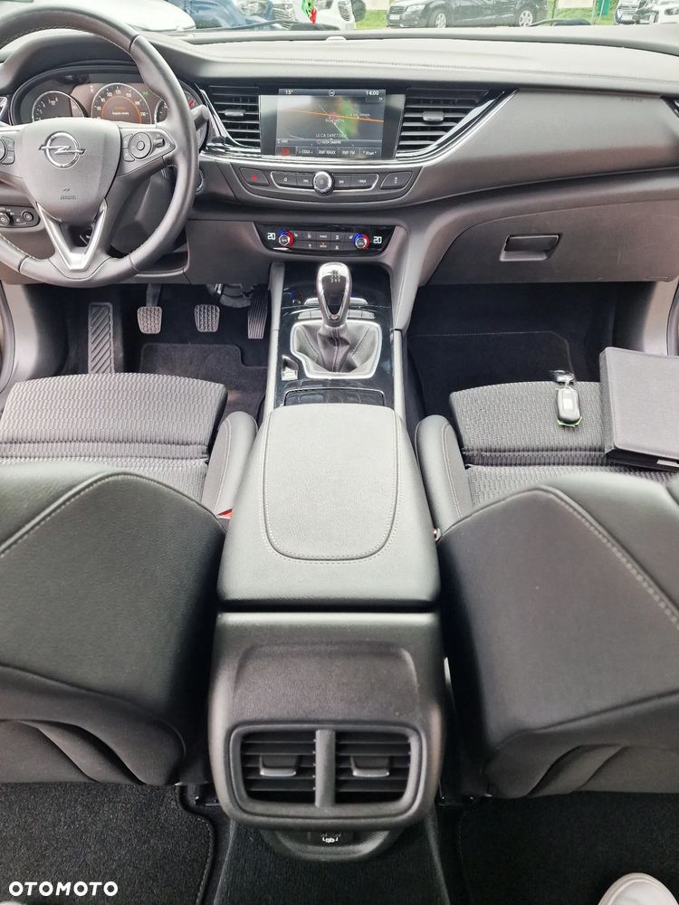 Opel Insignia - 34