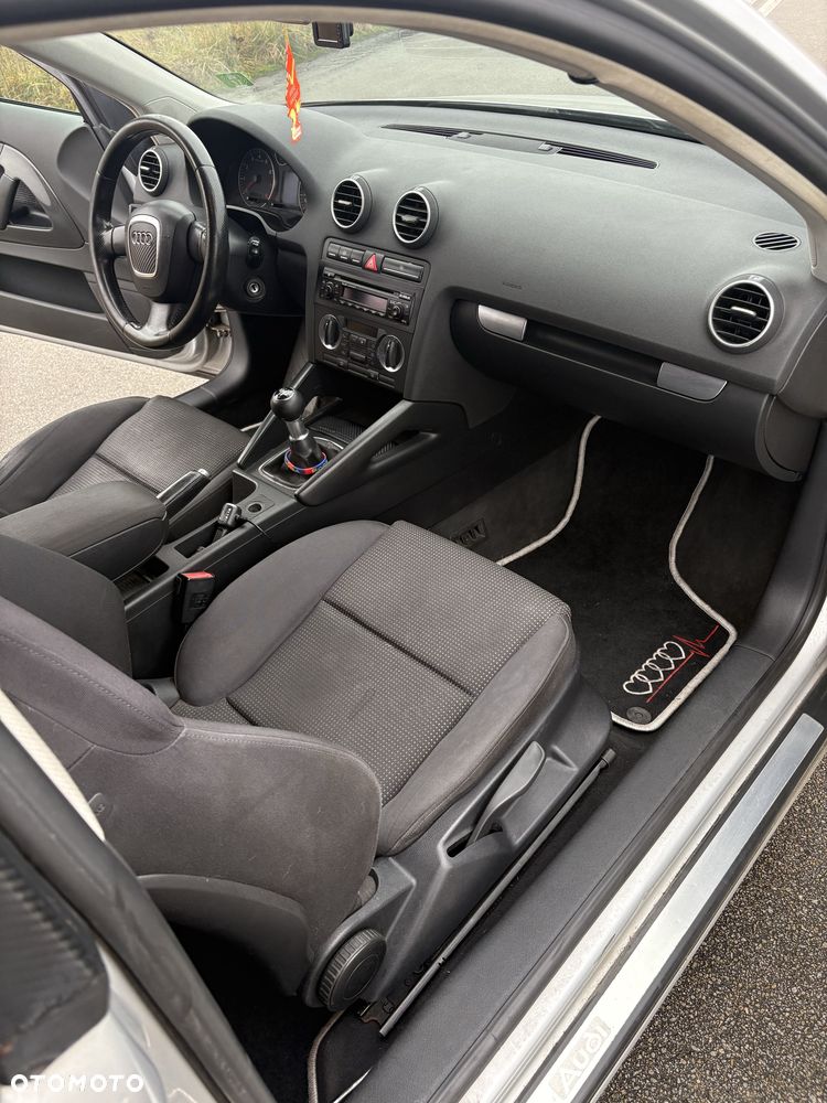 Audi A3 Sportback - 6