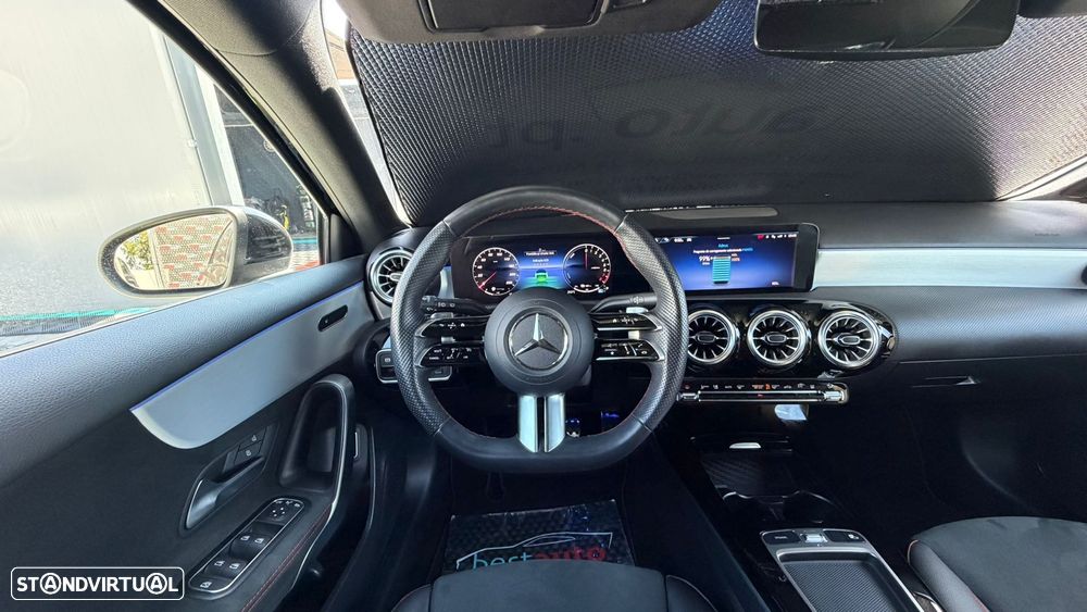 Mercedes-Benz A 250 e AMG Line - 24