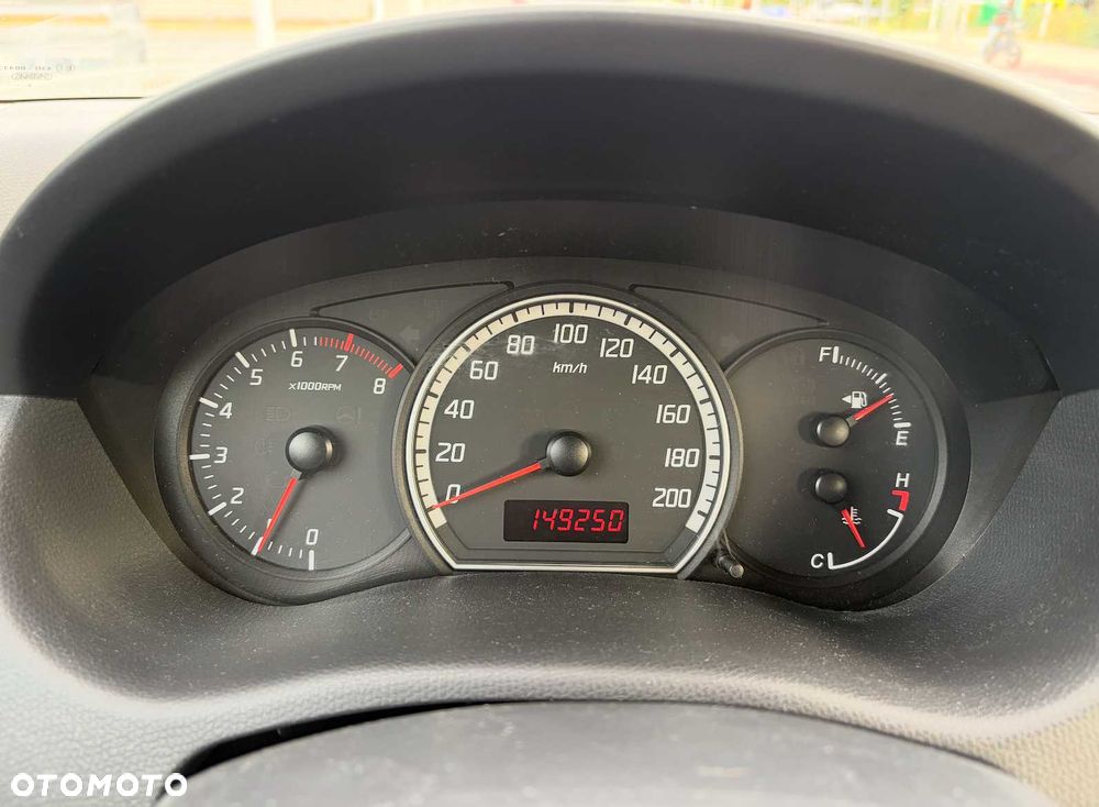 Suzuki Swift - 7