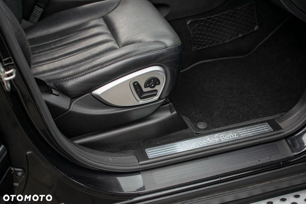 Mercedes-Benz ML - 33