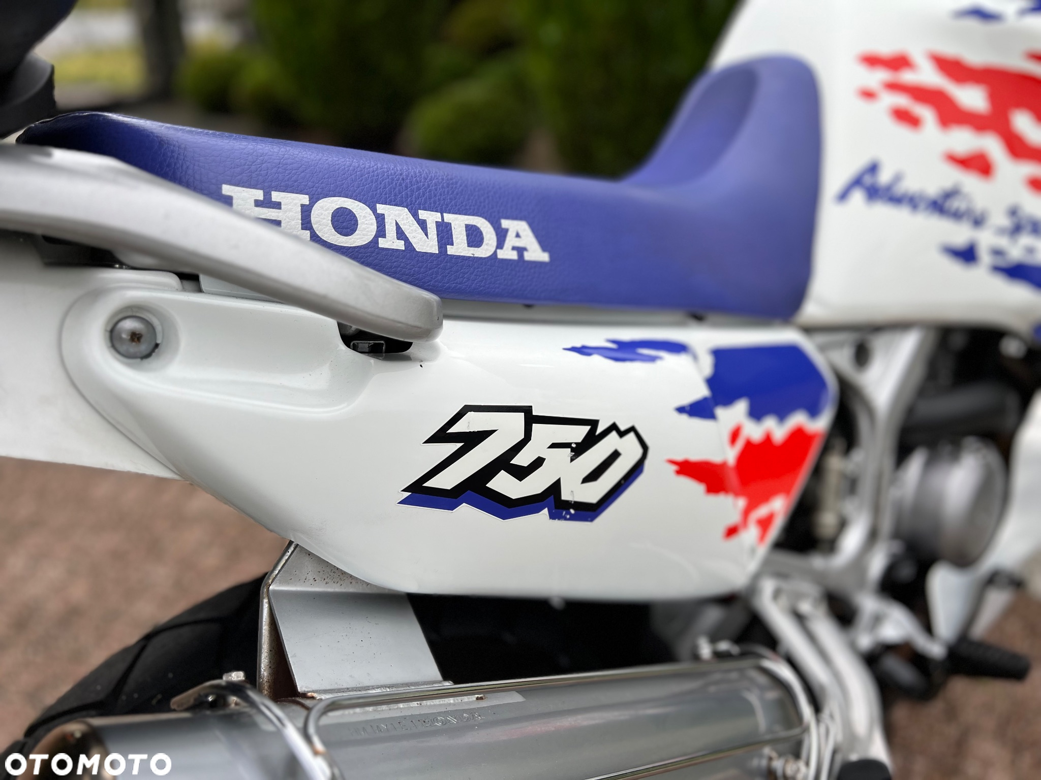 Honda XRV - 15