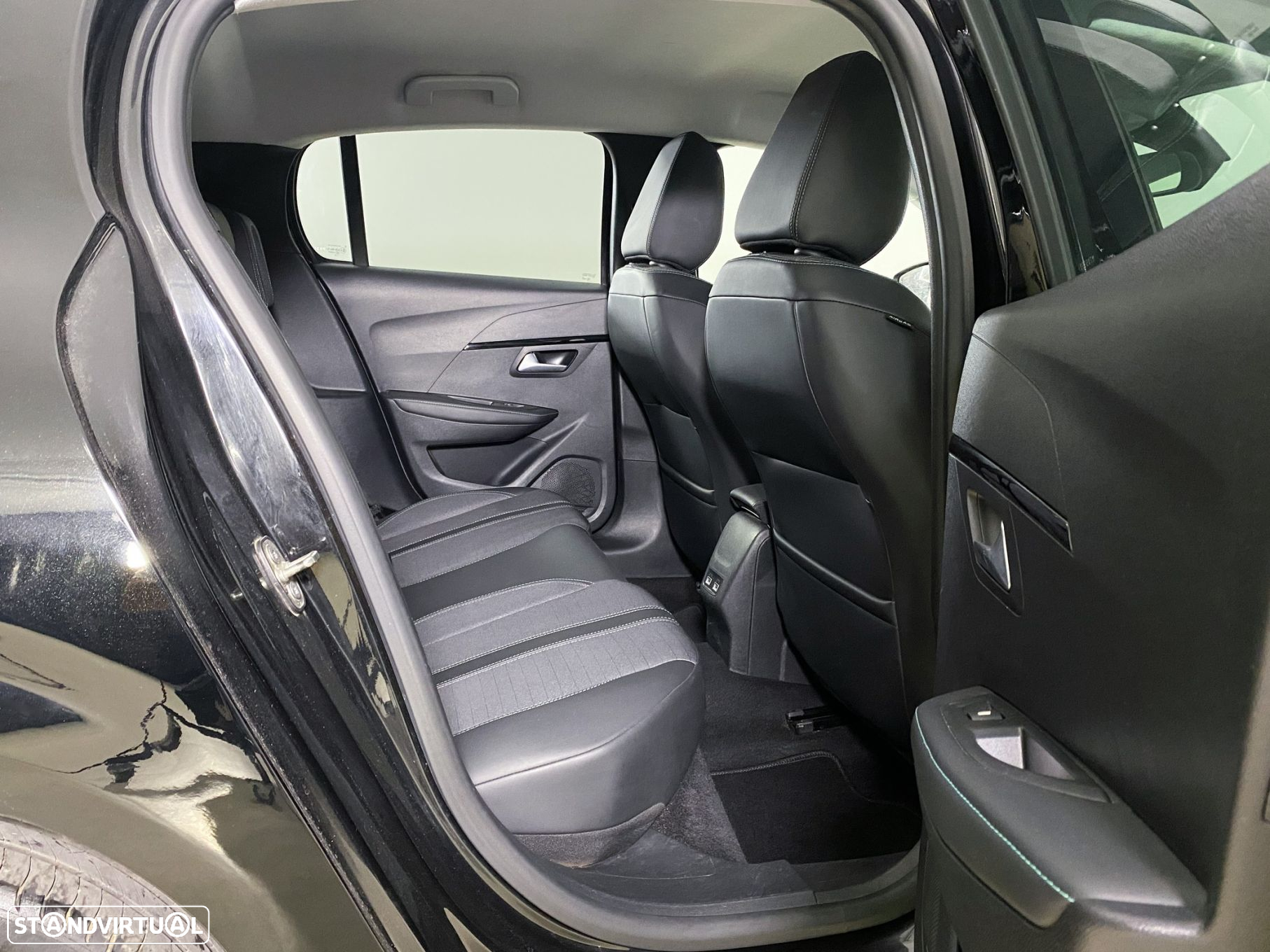 Peugeot 208 1.2 PureTech Allure Pack EAT8 - 15