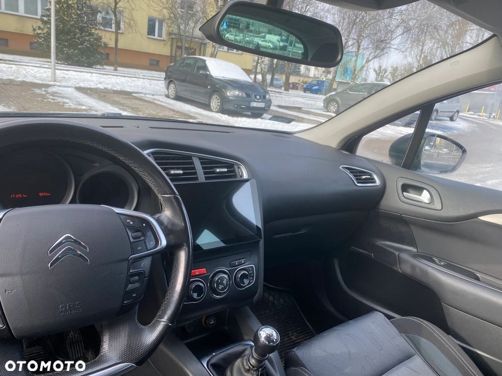 Citroën C4 1.6 HDi Magic - 10