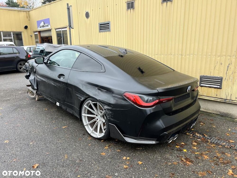 BMW M4 Competition M xDrive - 2