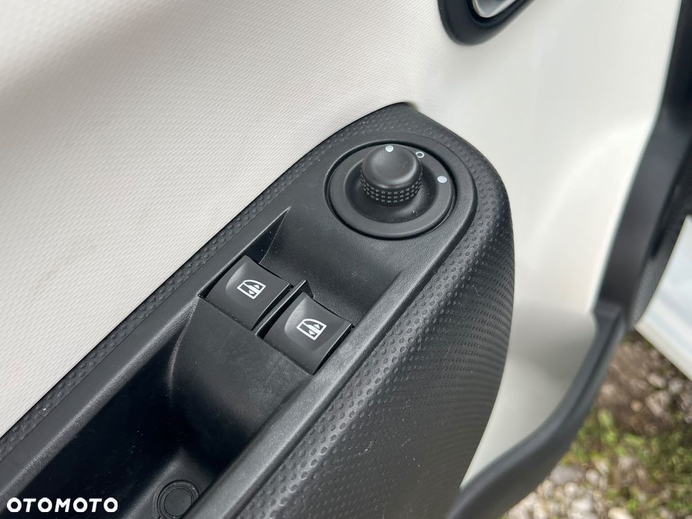 Renault Twingo ENERGY TCe 90 Dynamique - 20