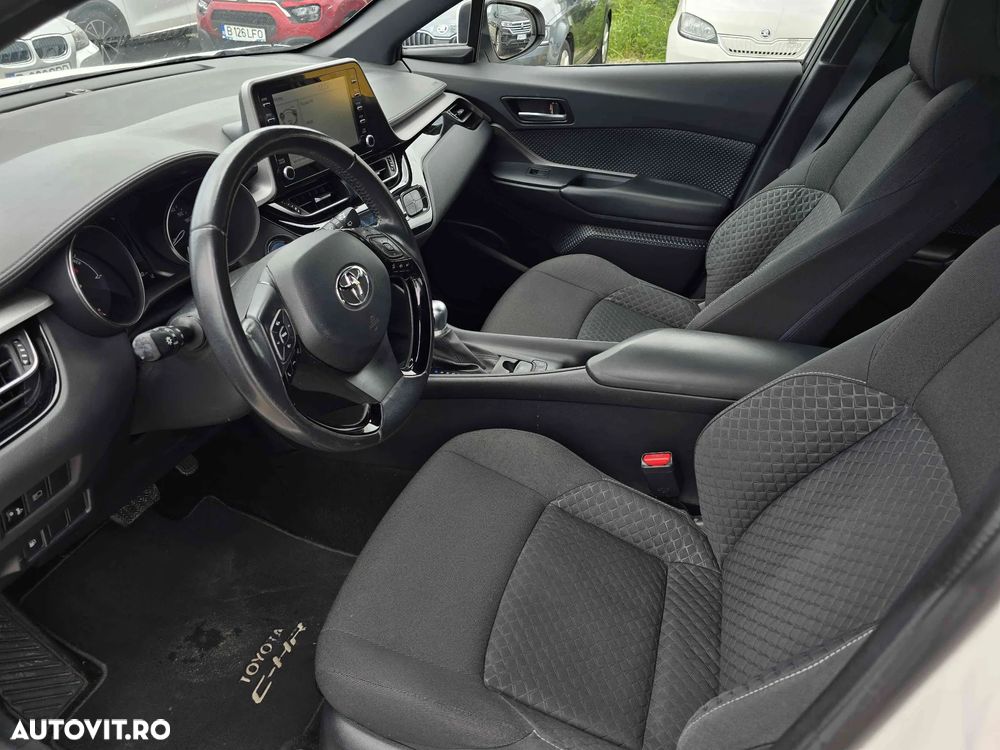TOYOTA C-HR 2021 — imagine 8
