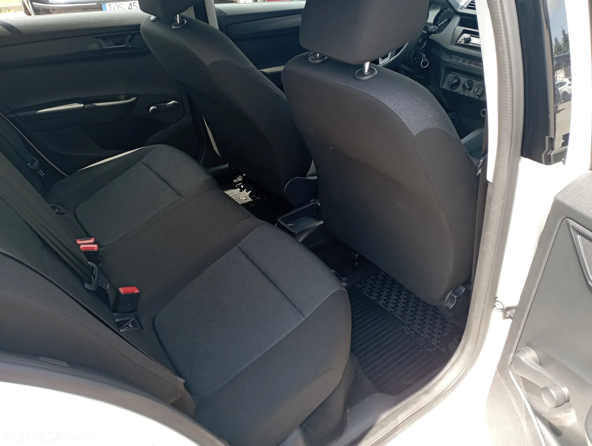 Skoda Fabia 1.0 Active - 10