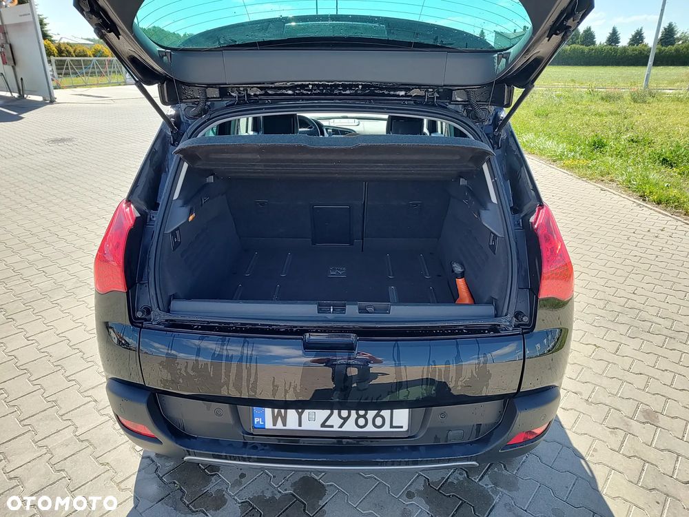 Peugeot 3008 Hybrid4 - 10