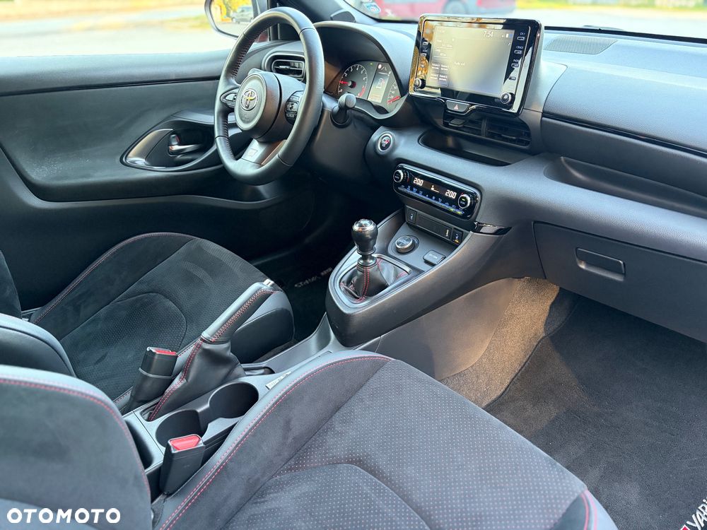 Toyota GR Yaris 1.6 Dynamic - 24