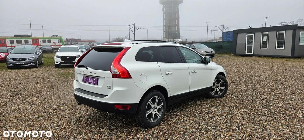 Volvo XC 60 D5 AWD Geartronic Summum - 2
