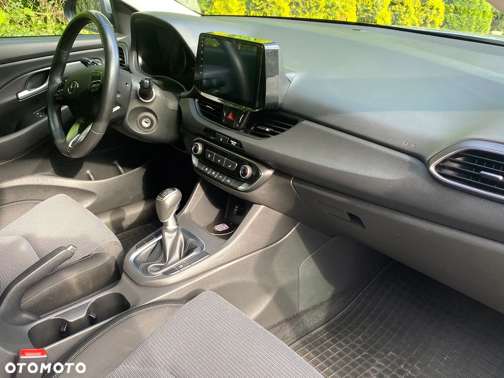 Hyundai i30 - 24