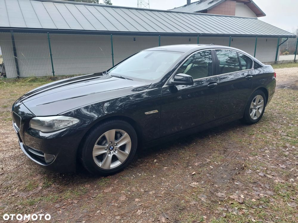 BMW Seria 5 528i Sport-Aut - 5