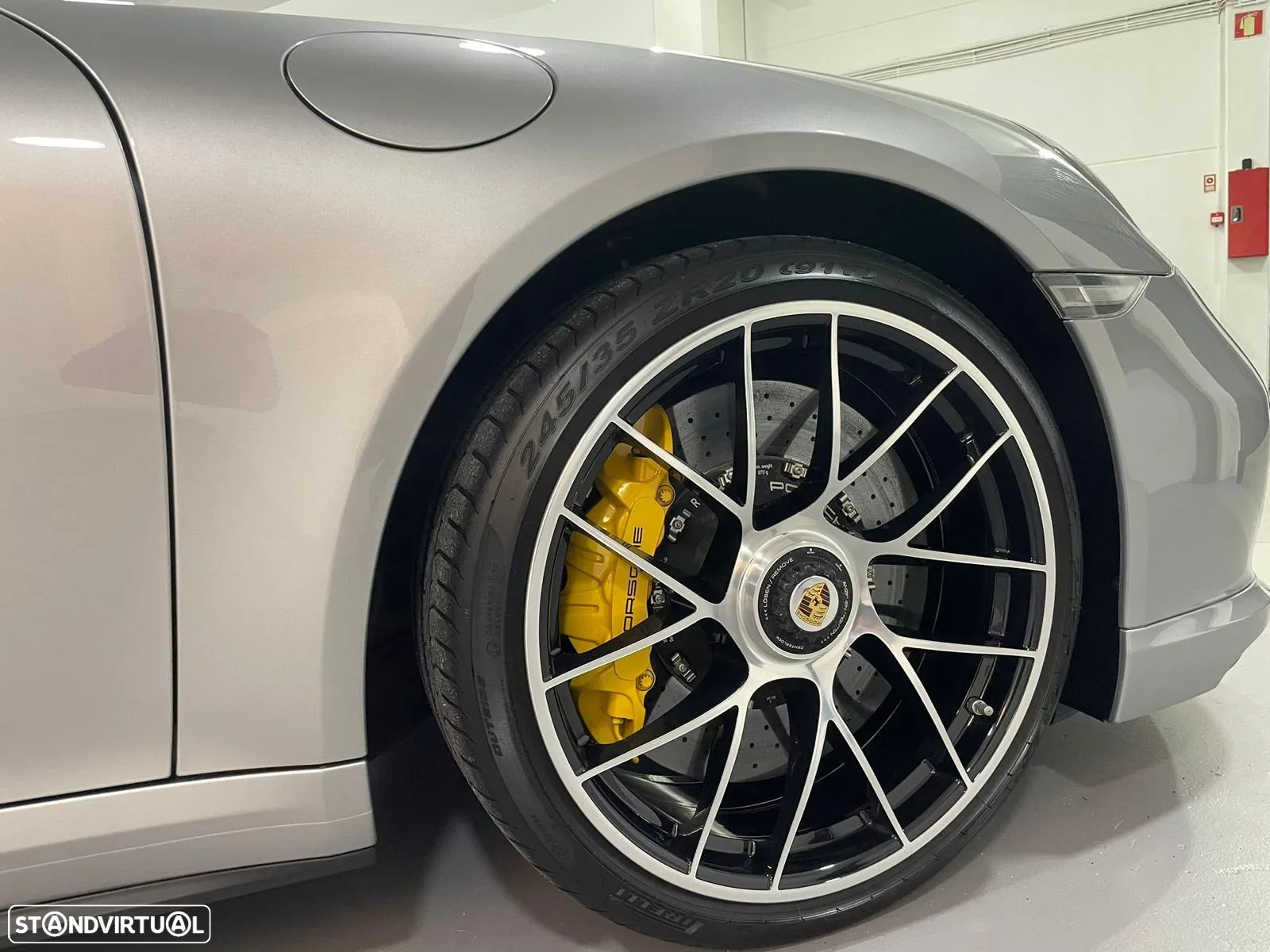 Porsche 911 (991) Turbo S PDK - 10