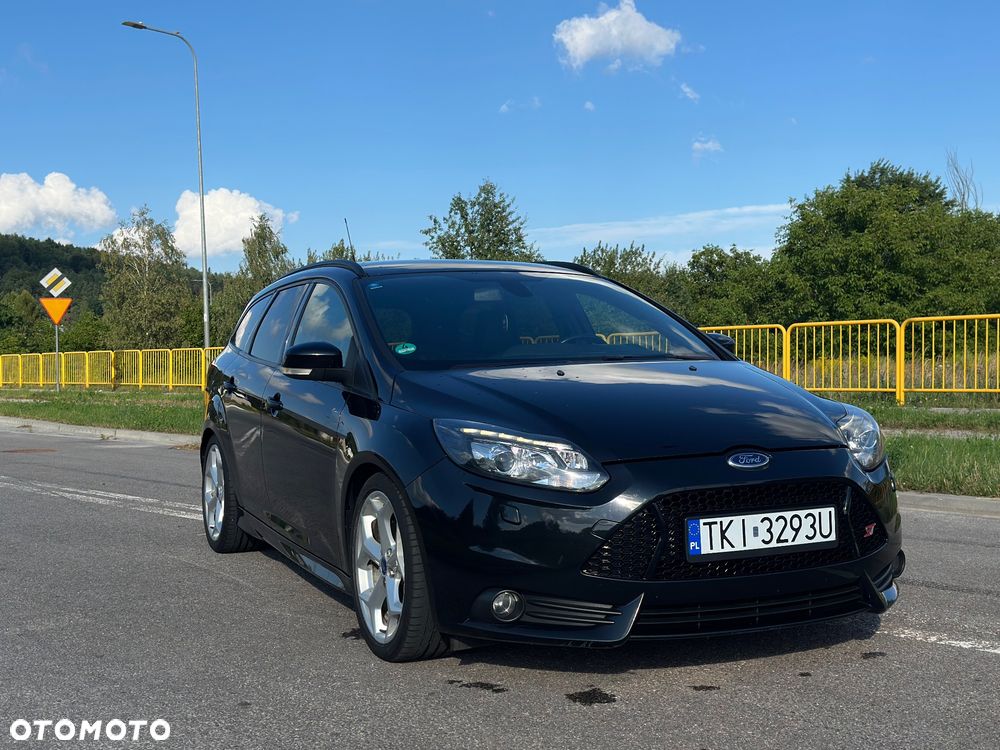 Ford Focus 2.0 EcoBoost ST mit Leder-Sport-Paket - 7