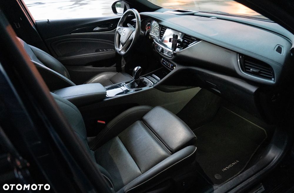 Opel Insignia 1.6 114g Exclusive - 12