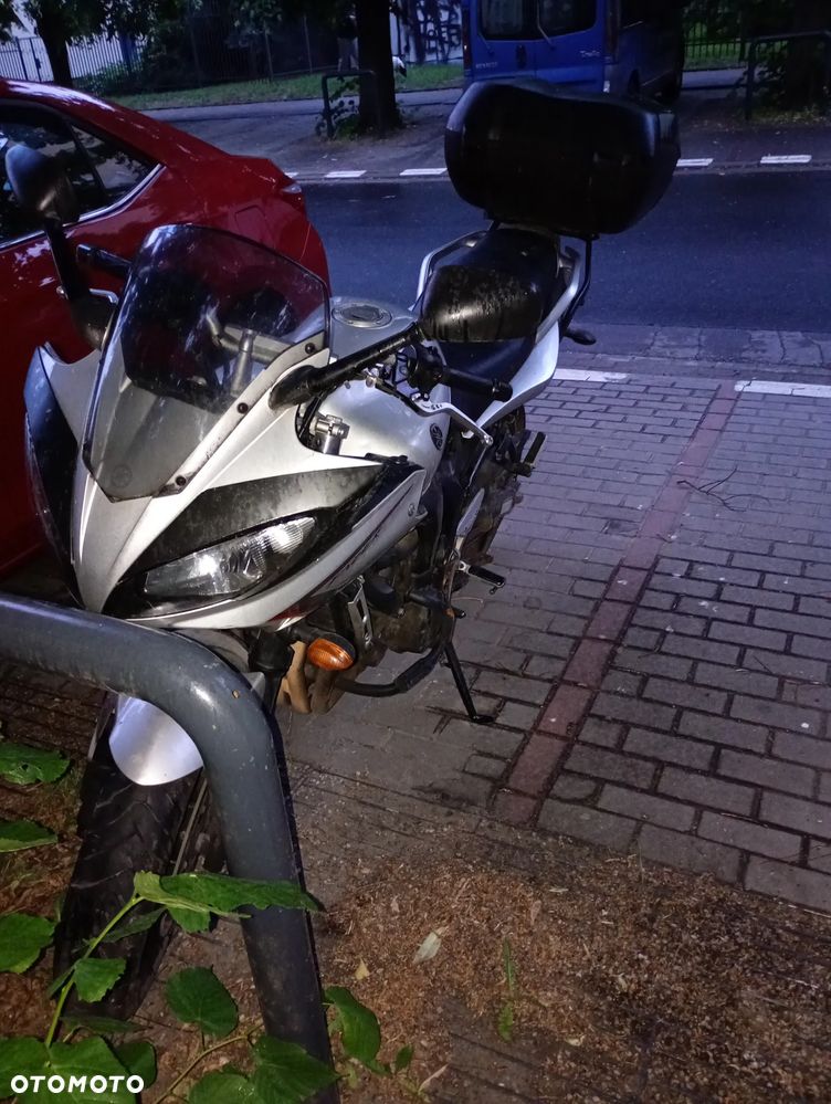 Yamaha FZ6 - 2