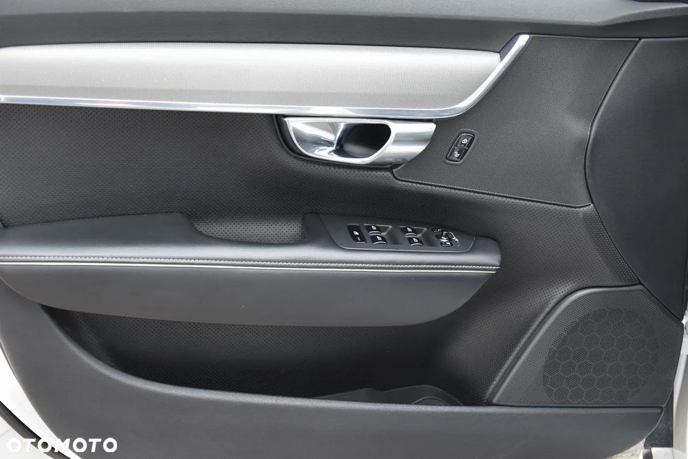 Volvo V90 D4 Geartronic R Design - 19