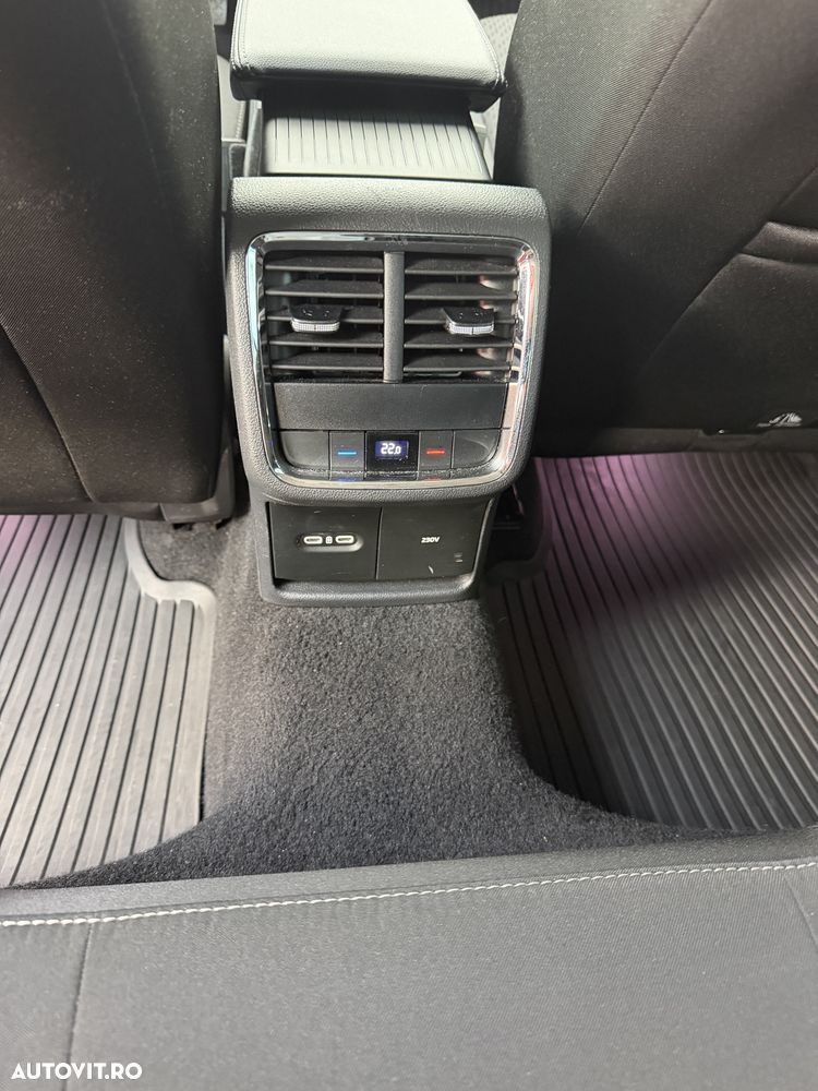 Skoda Octavia 2.0 TDI DSG Style - 24