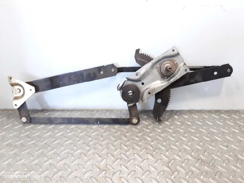 ELEVADOR FRENTE DIREITO - 1