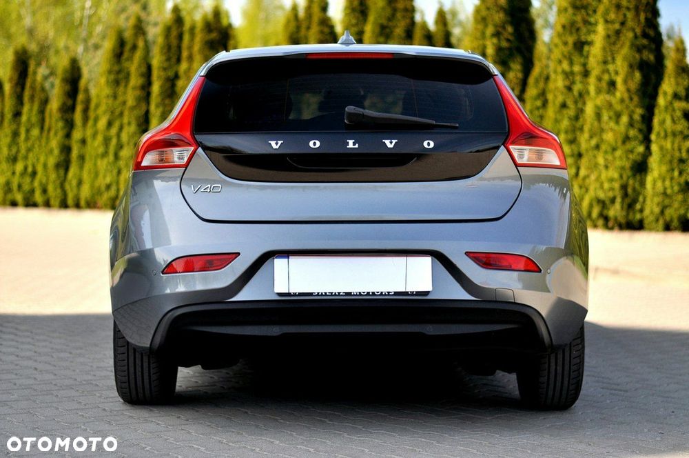 Volvo V40 D2 Momentum - 28