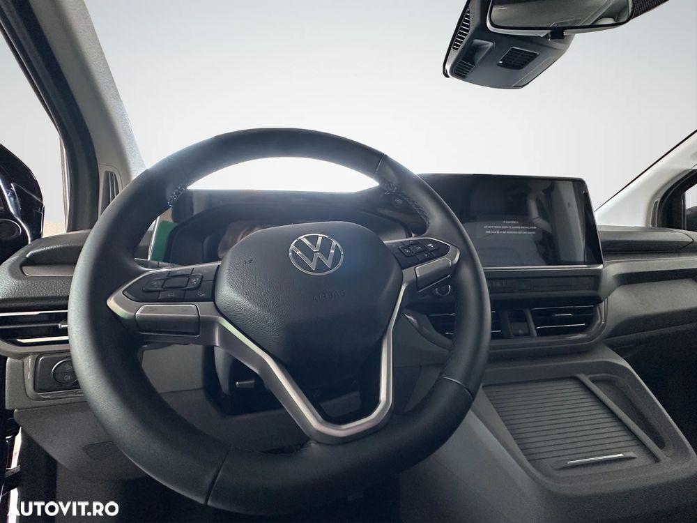 Volkswagen Caravelle - 10