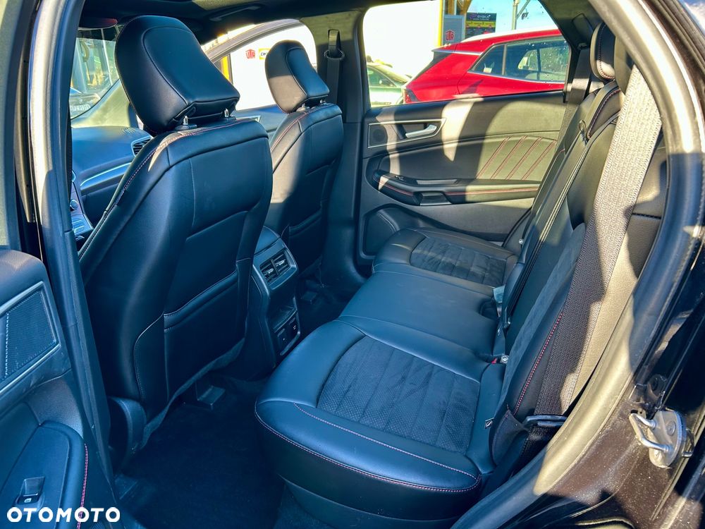 Ford Edge - 10