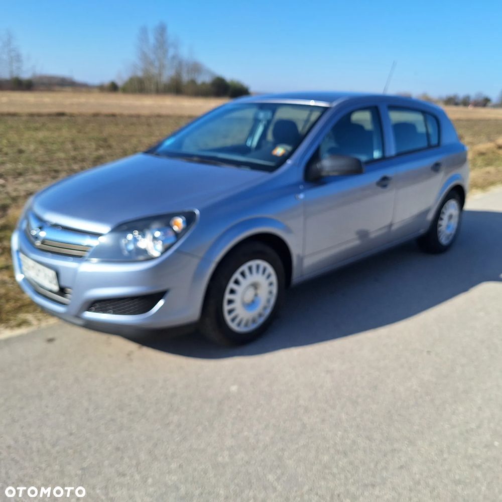 Opel Astra - 1