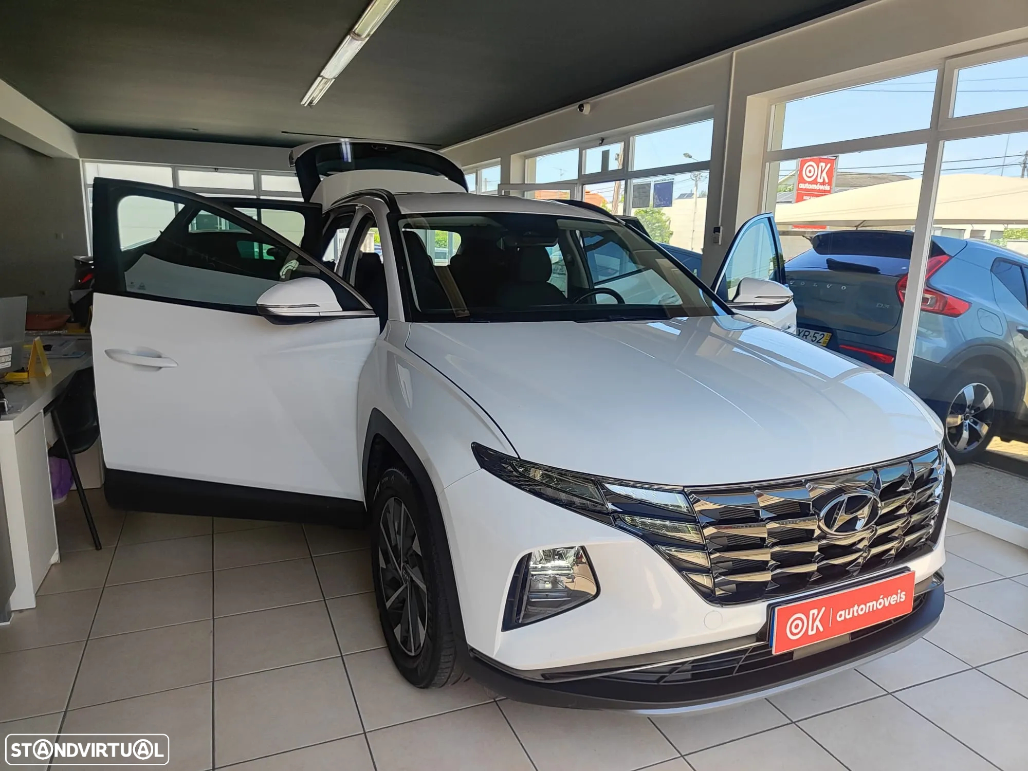 Hyundai Tucson 1.6 CRDi Premium - 16