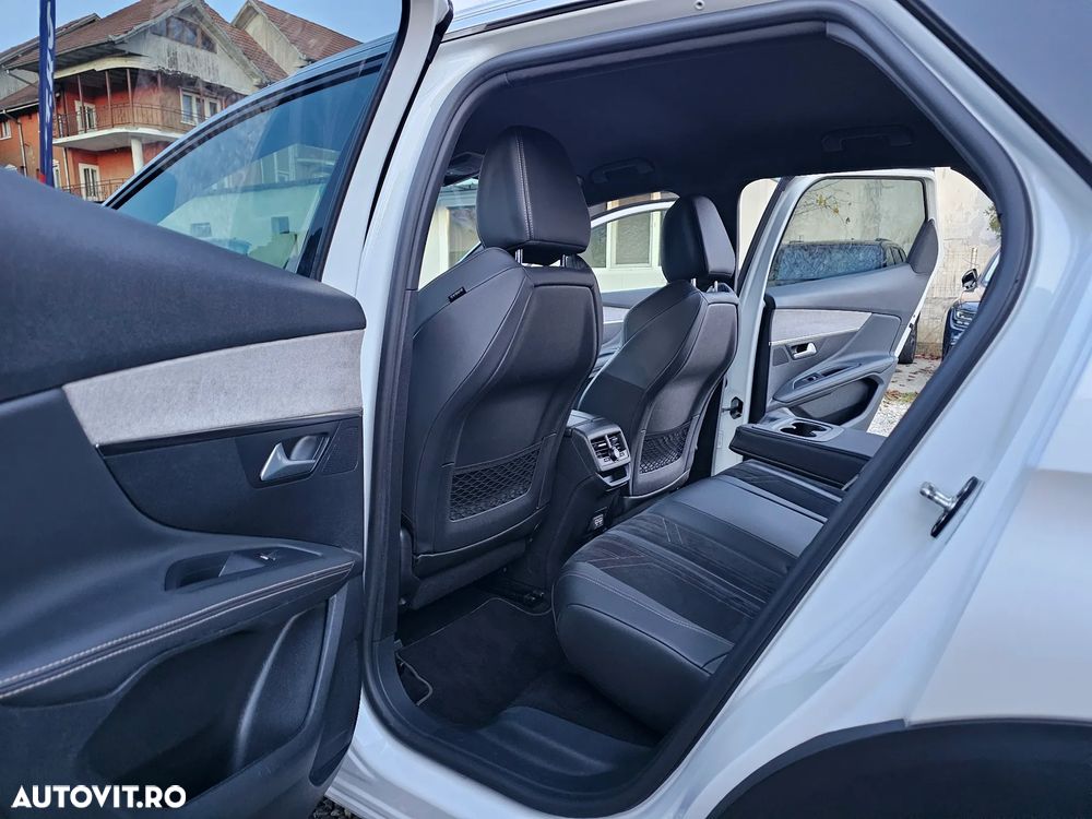 Peugeot 3008 1.5 BlueHDI S&S GT-Line - 24