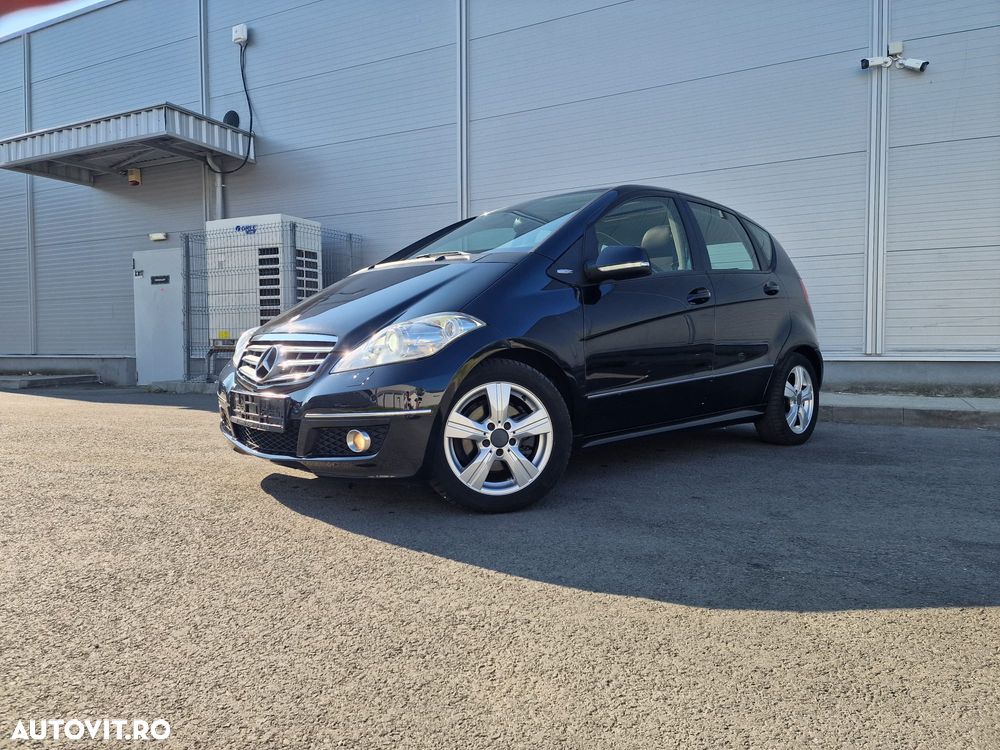 Mercedes-Benz A 180 - 25