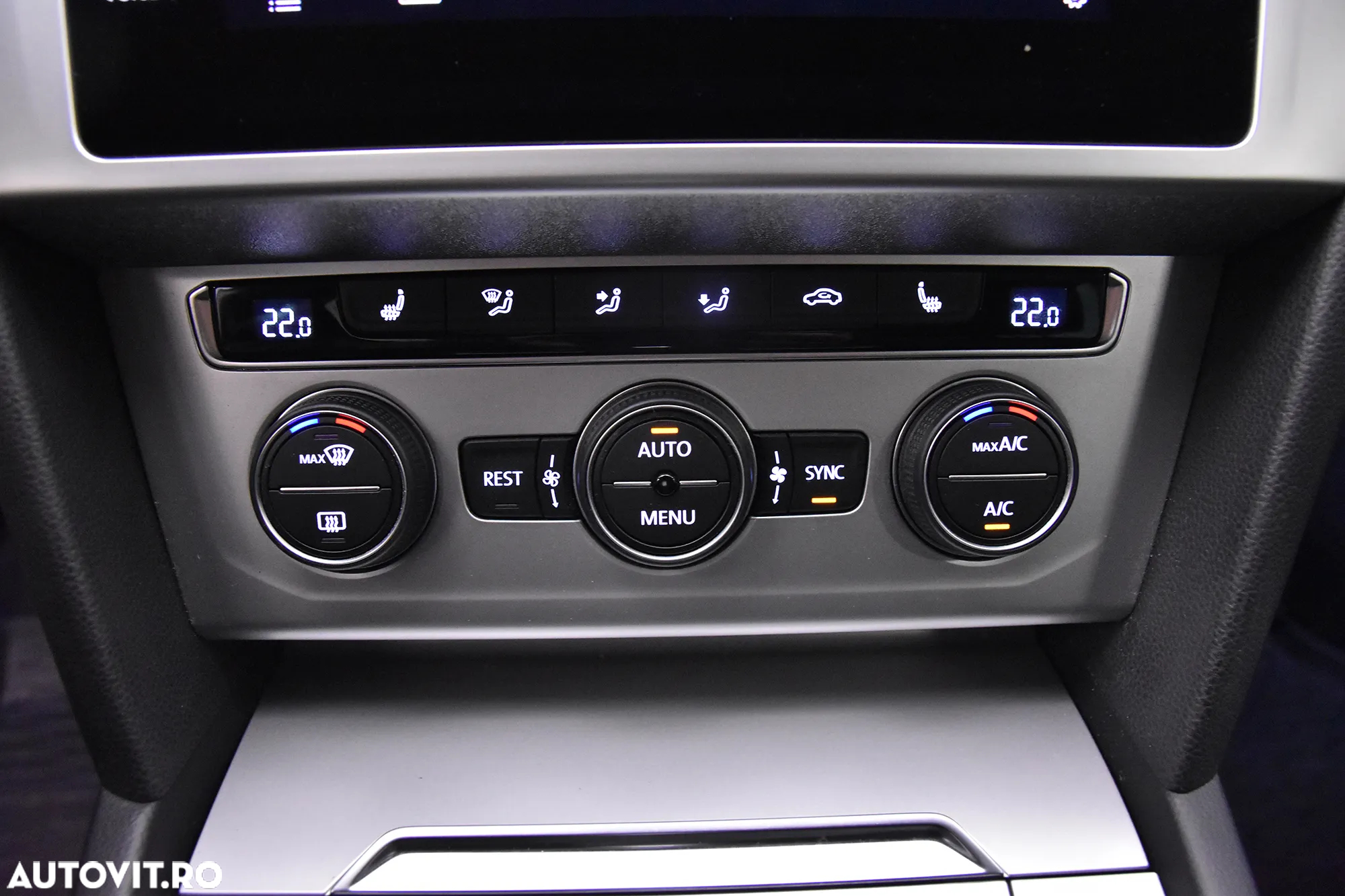 Volkswagen Passat - 17
