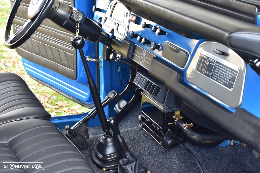 Toyota Land Cruiser - 26