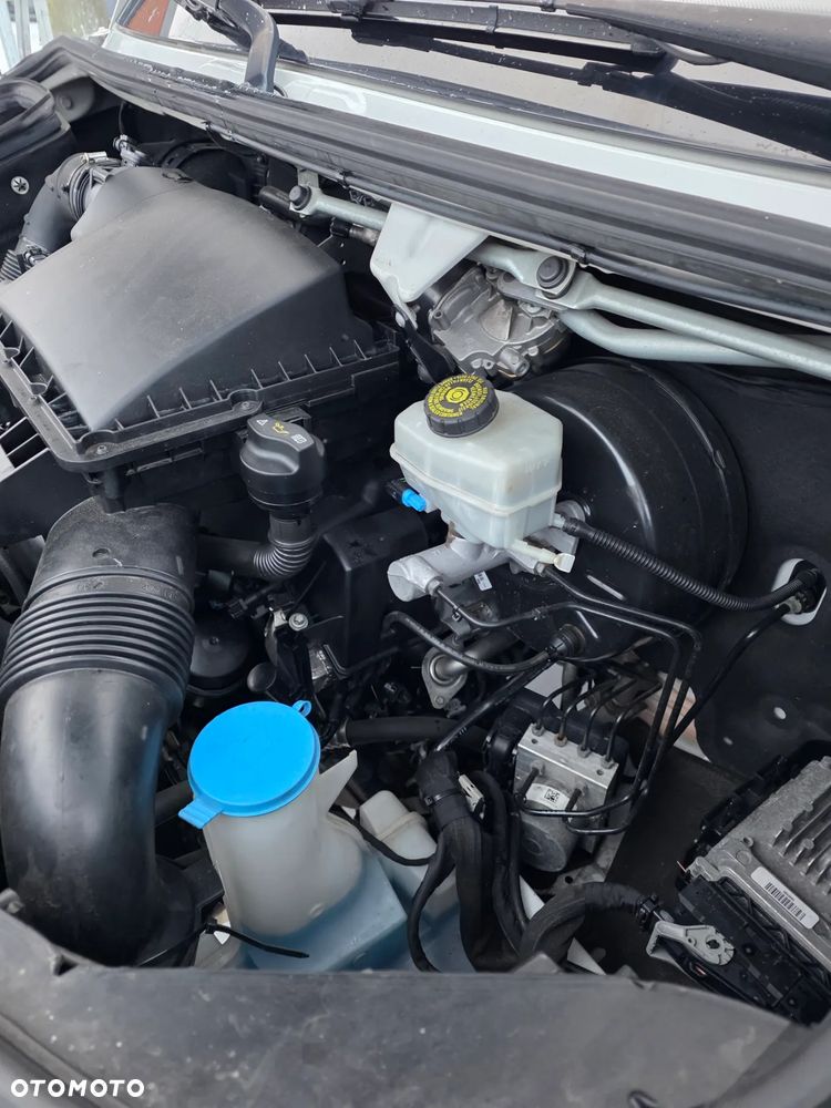 Mercedes-Benz Sprinter - 12