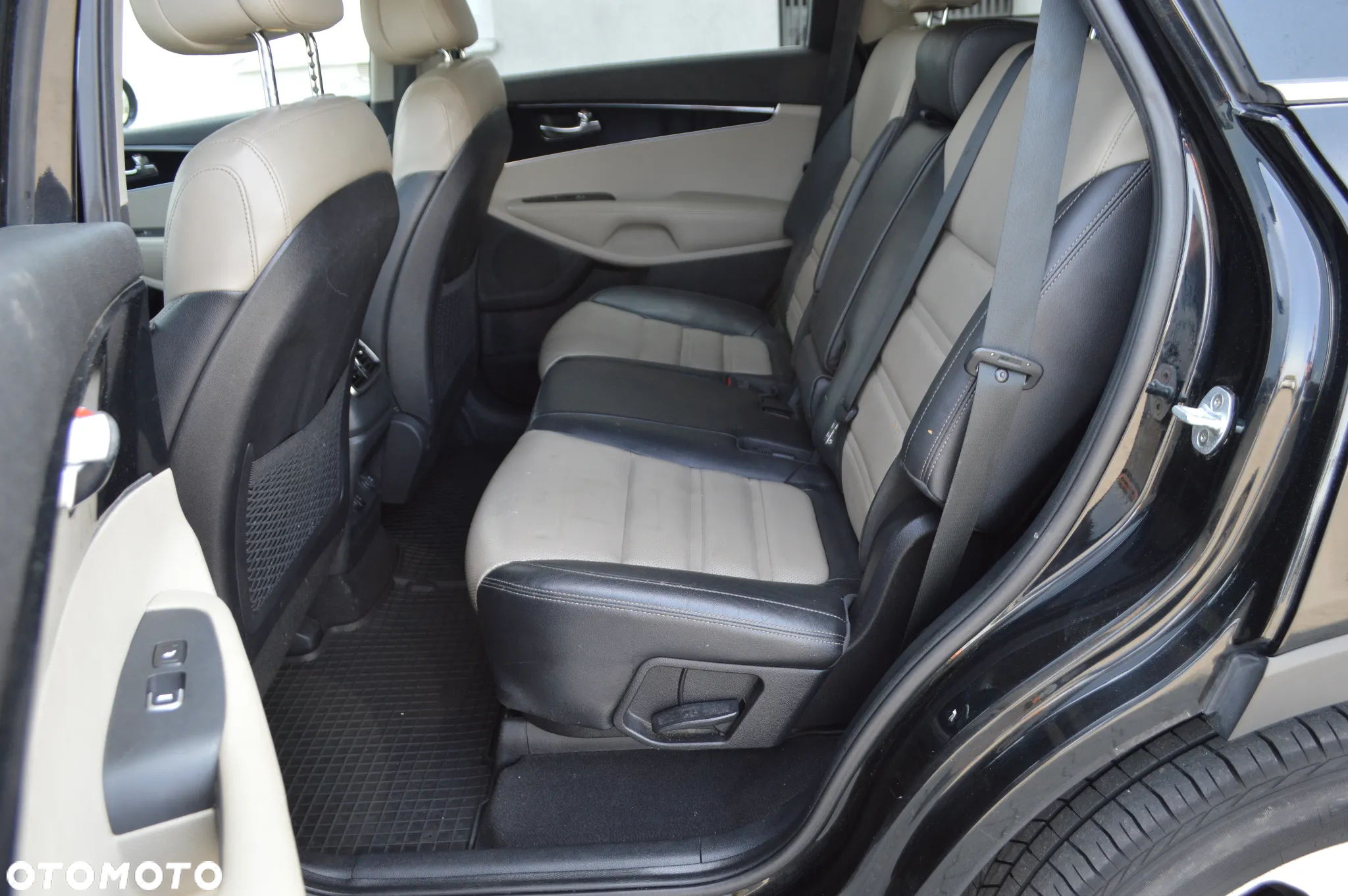 Kia Sorento 2.0 CRDI M - 11