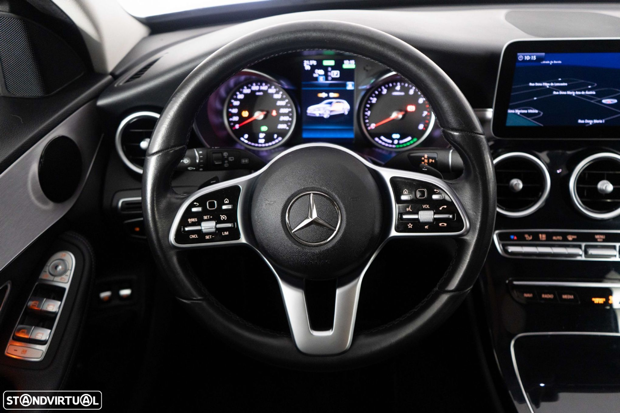 Mercedes-Benz C 300 e Avantgarde - 27