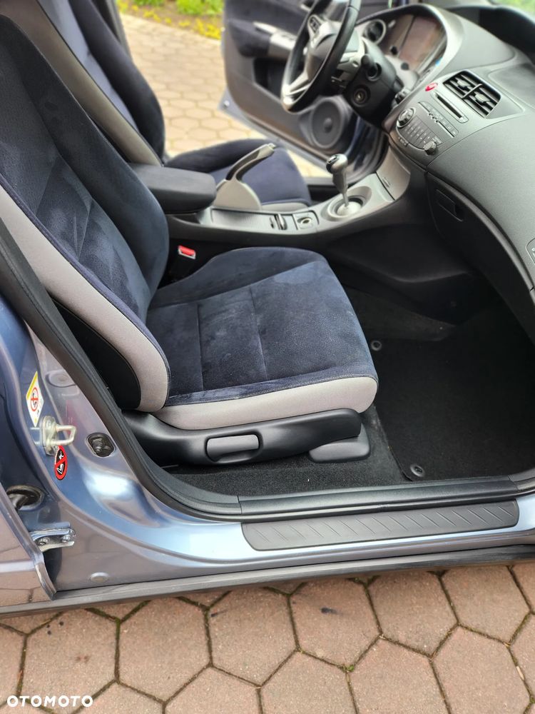 Honda Civic 1.8i-VTEC Sport - 8