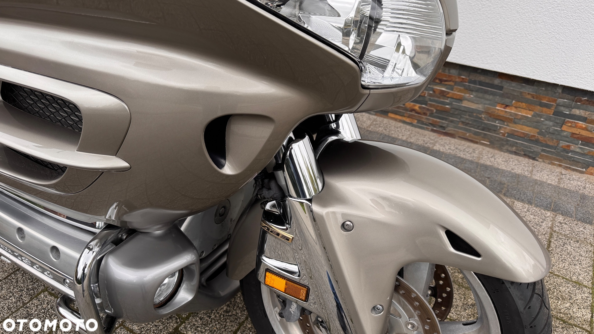 Honda GL - 6
