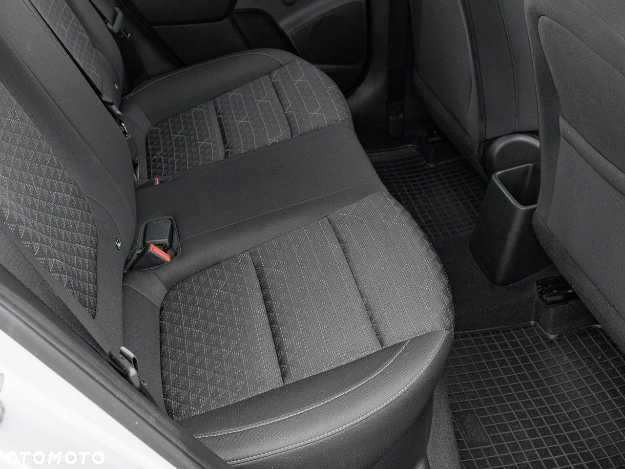 Kia Rio 1.2 M - 29